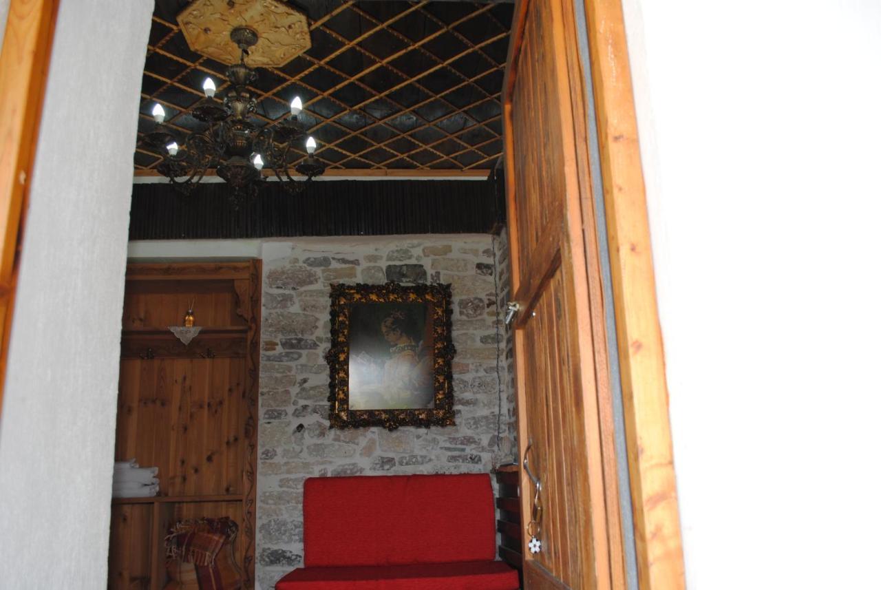 Guesthouse Mele Gjirokastër Exterior foto